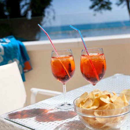 Marina Beach Suite Hotel Rimini Exterior photo